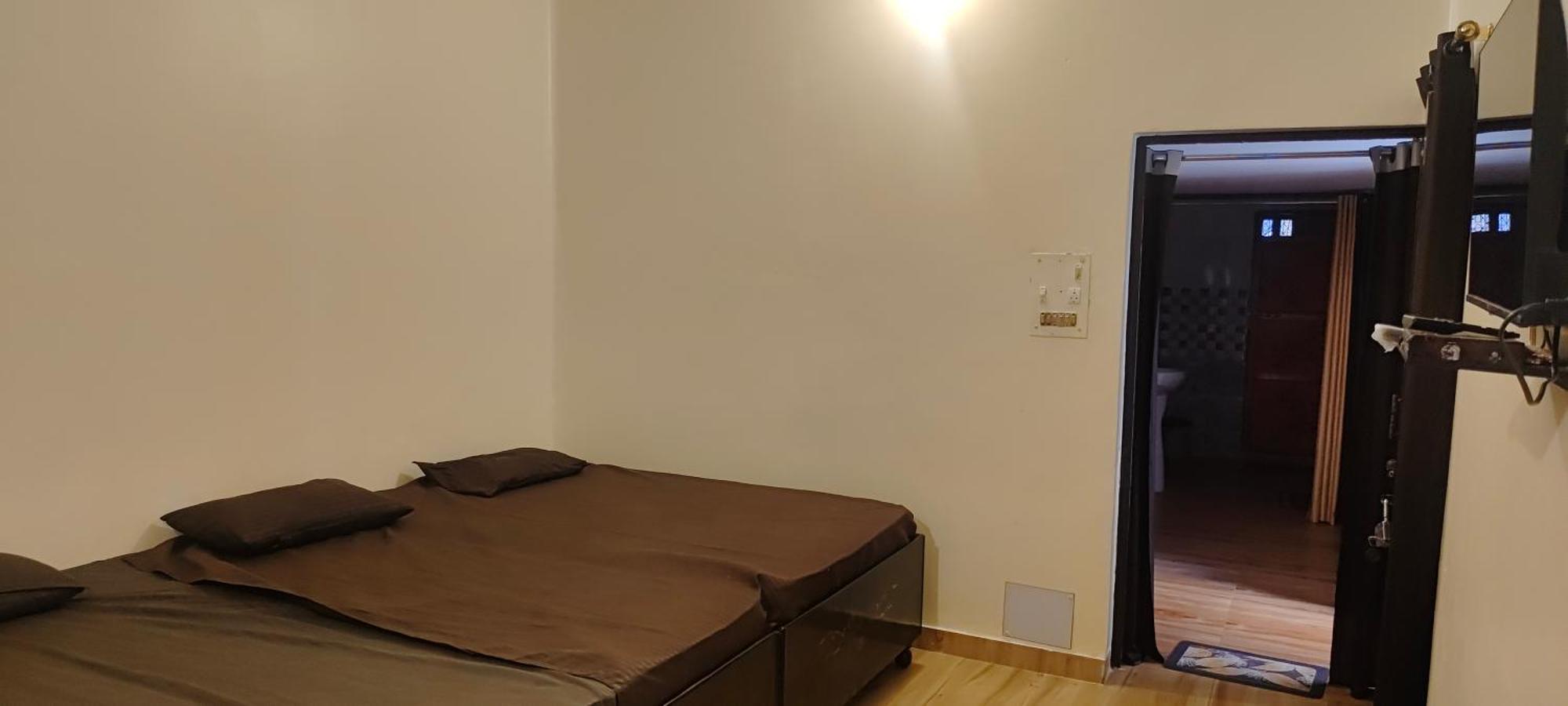 Kusum Palace فاراناسي المظهر الخارجي الصورة